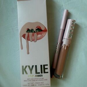Kylie Jenner Cream Lipstick Matte Finish Makeup